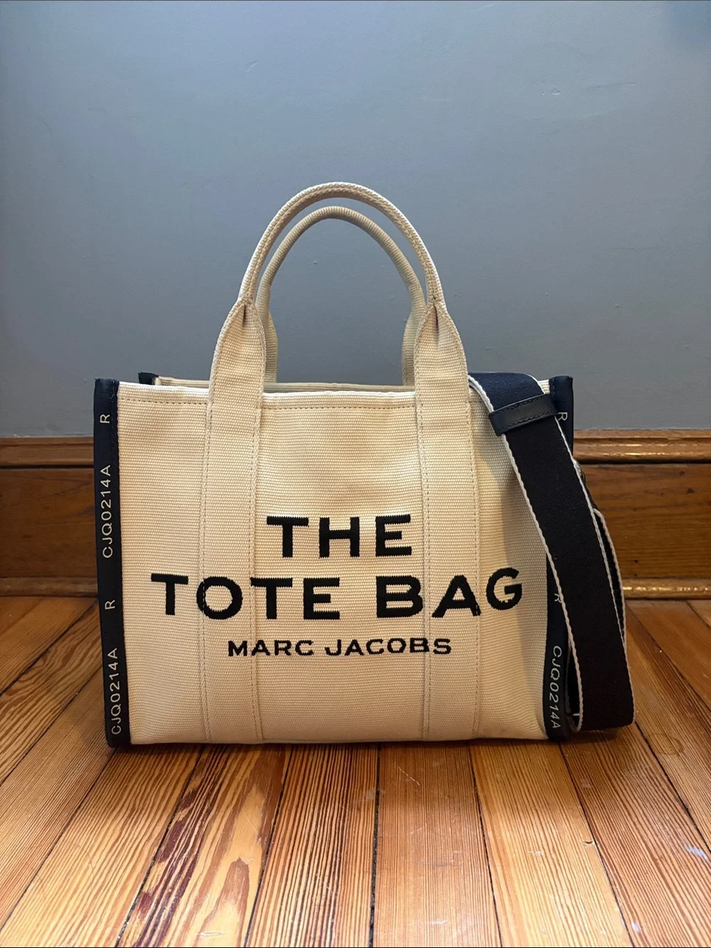 Marc Jacobs Canvas The Tote Bag in Cream and Black